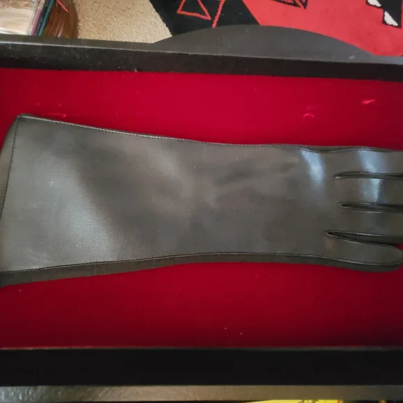 VGUC Women's Gloves Black 8 - Picture 4 of 10